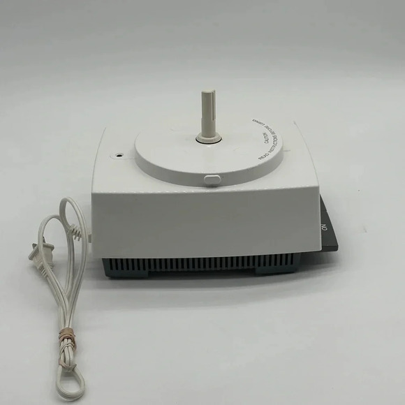 Vintage Cuisinart DLC-8E Food Processor Base Made in Japan - Picture 4 of 8